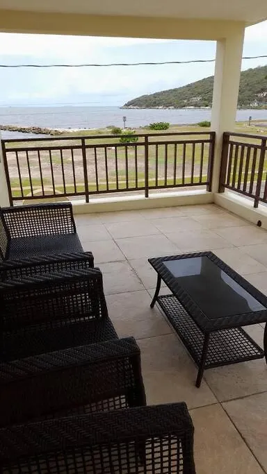 Seafront Vacation Home Stay Portmore