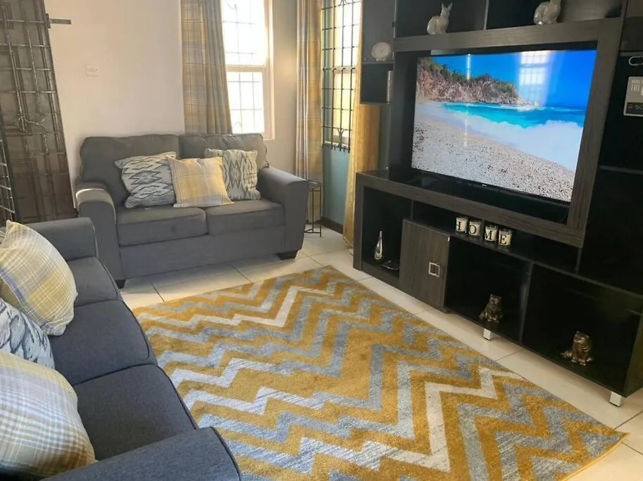 Seafront Vacation Home Stay Portmore 0*,